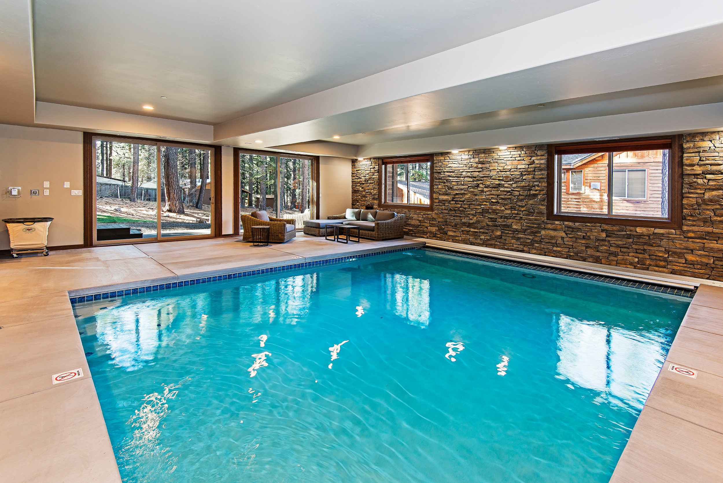 prop_1468_1482360092_10_bedroom_luxury_heavenly_estate.jpg