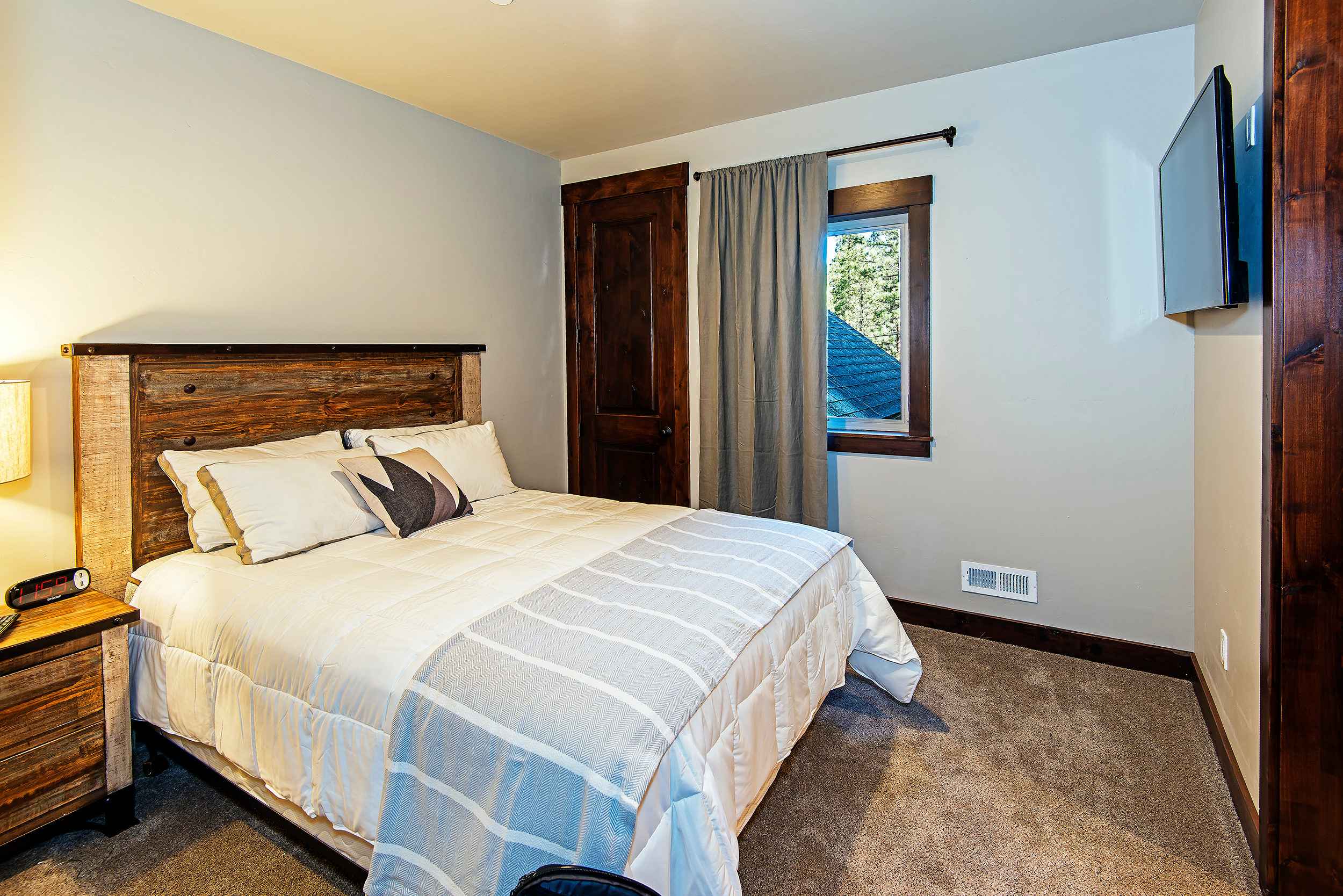 prop_1468_1482361140_10_bedroom_luxury_heavenly_estate.jpg