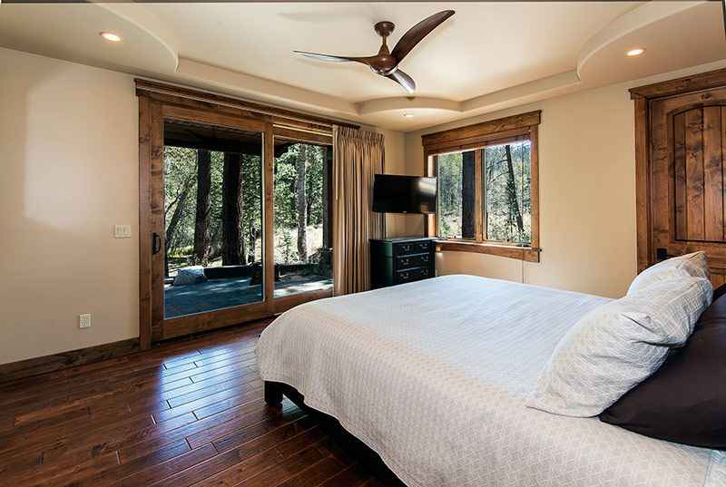 prop_3778_1443137282_6_bedroom_mountain_luxury_estate.jpg