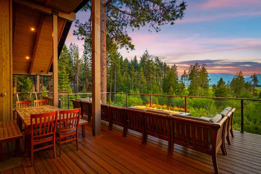 prop_3918_1758564313_9_bedroom_luxury_villa_by_the_lake.jpg