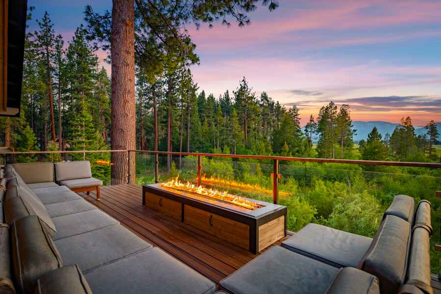 prop_3918_1758564335_9_bedroom_luxury_villa_by_the_lake.jpg