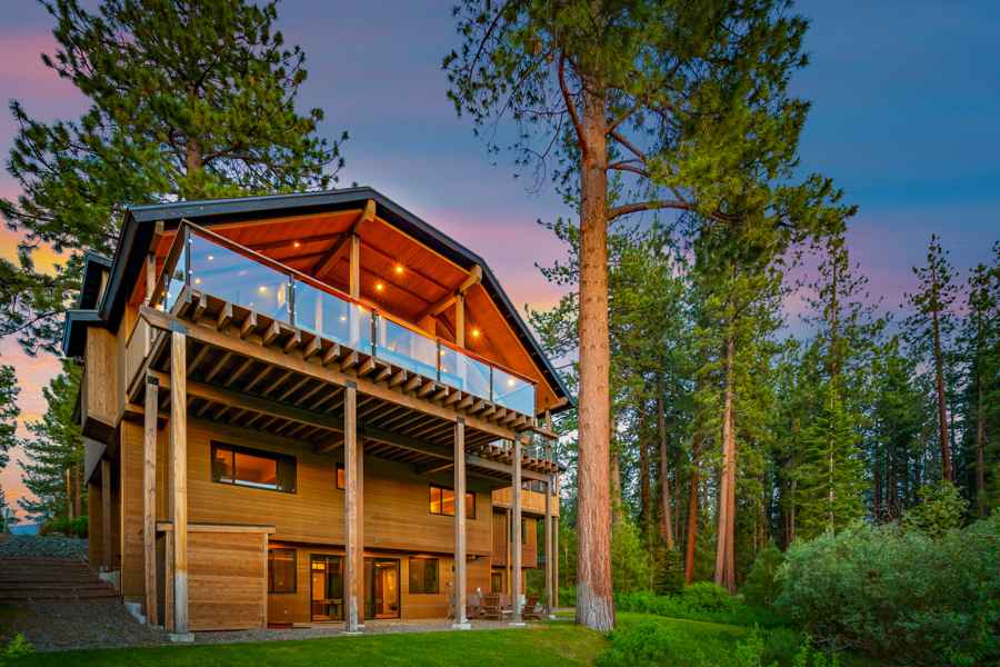 prop_3918_1758564456_9_bedroom_luxury_villa_by_the_lake.jpg