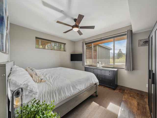 prop_3919_1778250281_7_bedroom_luxury_by_the_lake.jpg
