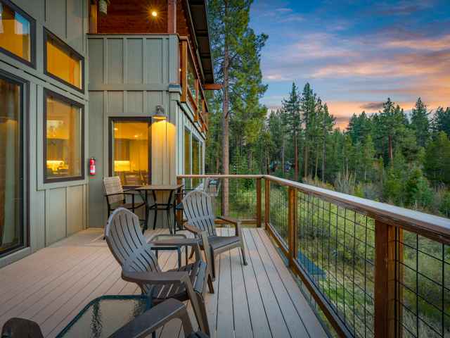 prop_3919_1778258909_7_bedroom_luxury_by_the_lake.jpg