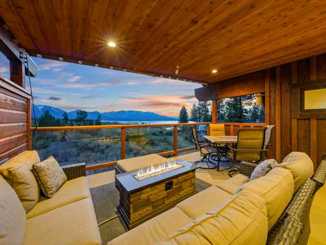 prop_3919_1778259006_7_bedroom_luxury_by_the_lake.jpg