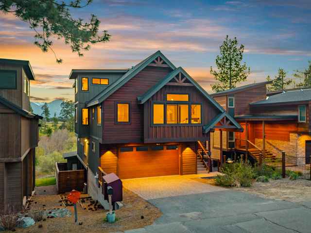 prop_3919_1778259036_7_bedroom_luxury_by_the_lake.jpg