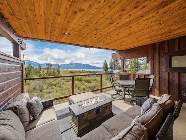 prop_3919_1778277632_7_bedroom_luxury_by_the_lake.jpg