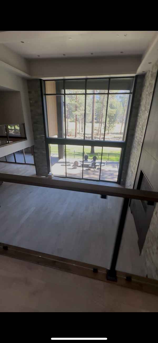 prop_3921_1759946542_10_bedroom_epic_estate_on_1_acre_meadow.jpg